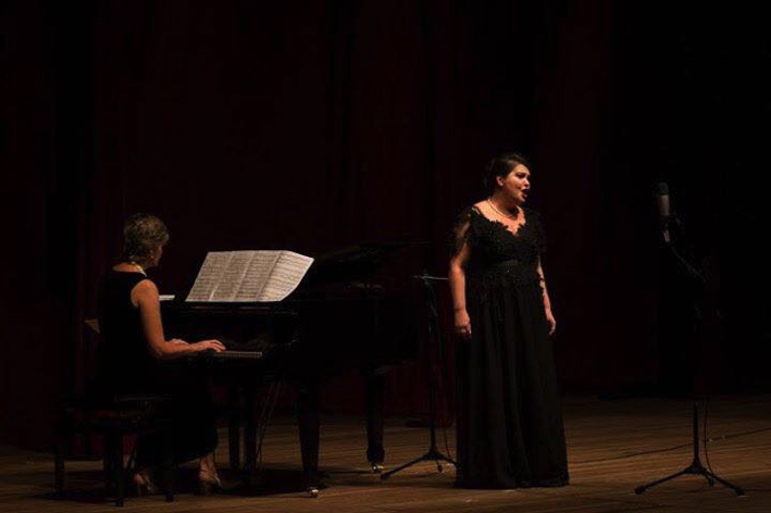 com soprano Marilia Vargas / with soprano Marilia Vargas